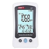 Máy đo khí CO2 UNI-T A37 (400~5000ppm)