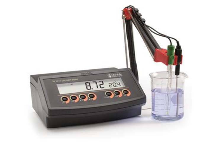 Máy đo pH/Nhiệt Độ Hanna HI2211-02