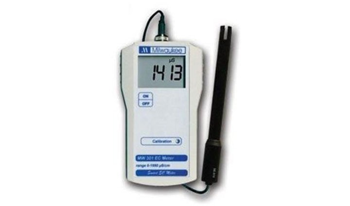 Máy đo EC cầm tay Milwaukee MW301 Máy đo EC cầm tay Milwaukee MW301