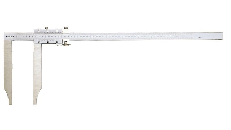 Thước cặp cơ khí Mitutoyo 534-116 đo trong phạm vi 0-1000mm, độ hiển thị là 0,02 mm, độ chính xác là ±0.1mm