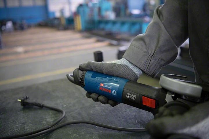 Bosch GWS 17-150 S có thể điều chỉnh được tốc độ