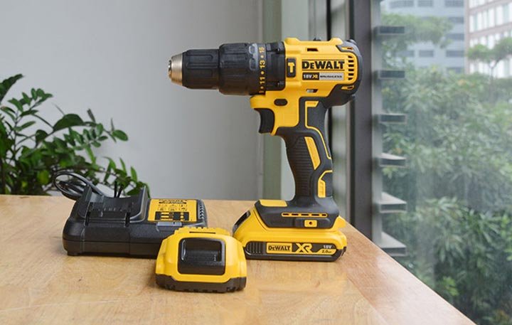 Máy khoan Dewalt DCD778D2 Máy khoan Dewalt DCD778D2