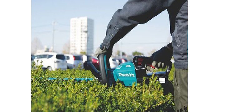 Máy tỉa hàng rào dùng pin Makita DUH501Z Máy tỉa hàng rào dùng pin Makita DUH501Z