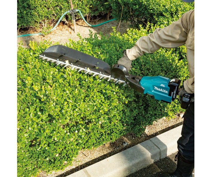 Máy tỉa hàng rào dùng pin Makita DUH754SRT