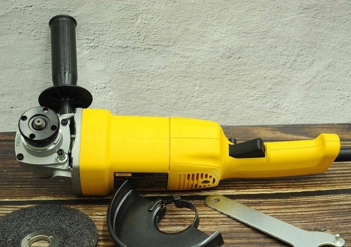 Đặc điểm nổi bật của máy mài góc Dewalt DW830 Đặc điểm nổi bật của máy mài góc Dewalt DW830