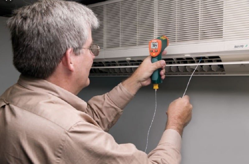 Súng đo nhiệt độ Extech 42515-T có thể đo không tiếp xúc bằng cảm ứng hồng ngoại và đầu kẹp tiếp xúc, với bộ nhớ lên đến 20 dữ liệu. Súng đo nhiệt độ Extech 42515-T có thể đo không tiếp xúc bằng cảm ứng hồng ngoại và đầu kẹp tiếp xúc, với bộ nhớ lên đến 20 dữ liệu.