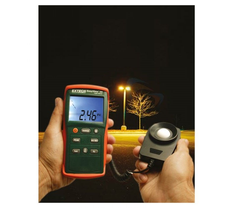 Máy đo ánh sáng Extech EA30