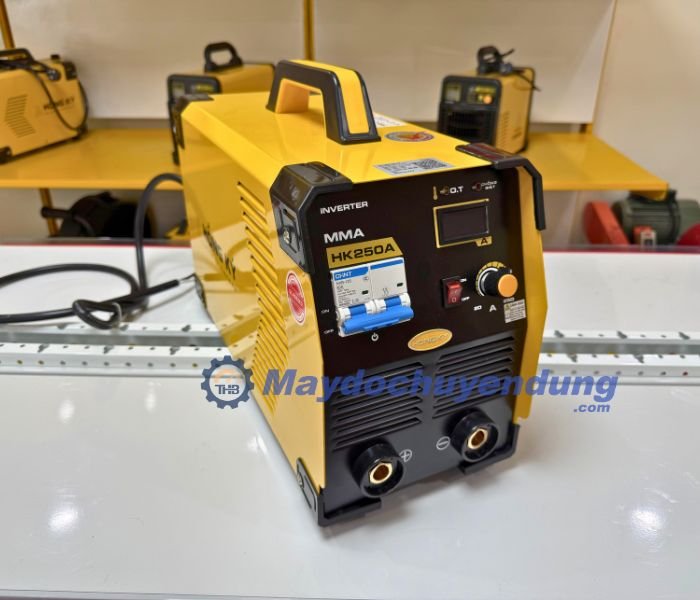 HK 250A được bổ sung công tắc chống giật đảm bảo an toàn hơn