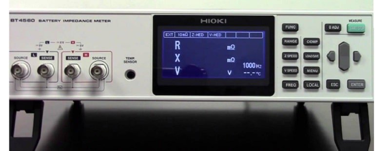 BT4560 là máy đo kiểm tra ắc quy đảm bảo chất lượng pin bằng cách đo trở kháng bên trong ở tần số thấp từ 1 Hz trở xuống BT4560 là máy đo kiểm tra ắc quy đảm bảo chất lượng pin bằng cách đo trở kháng bên trong ở tần số thấp từ 1 Hz trở xuống