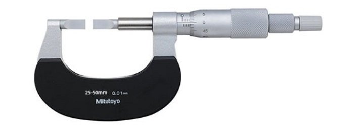 Panme Mitutoyo 122-102 thiết kế đầu dẹt giúp kẹp vật đo dễ dàng