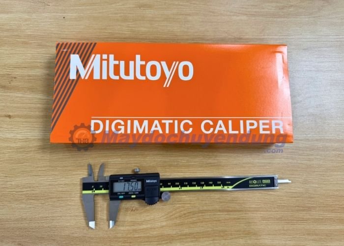 hước cặp điện tử Mitutoyo 500-196-30 được sản xuất theo công nghệ cao của Nhật Bản