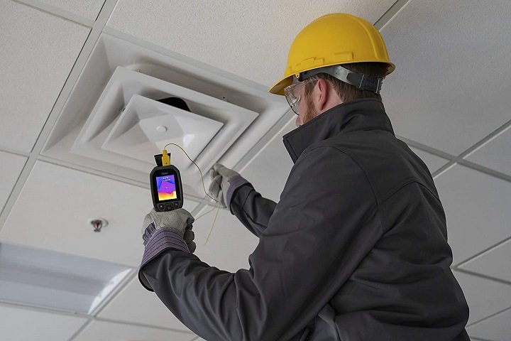 Camera đo nhiệt độ Flir TG267 có cấu tạo nhỏ gọn, dễ sử dụng Camera đo nhiệt độ Flir TG267 có cấu tạo nhỏ gọn, dễ sử dụng