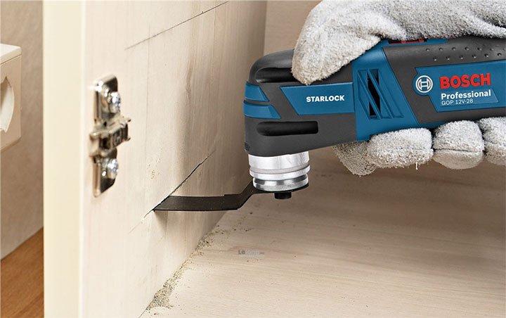 Bosch GOP 12v 28 cắt vật liệu dễ dàng nhờ biên bộ lắc 1,4 độ