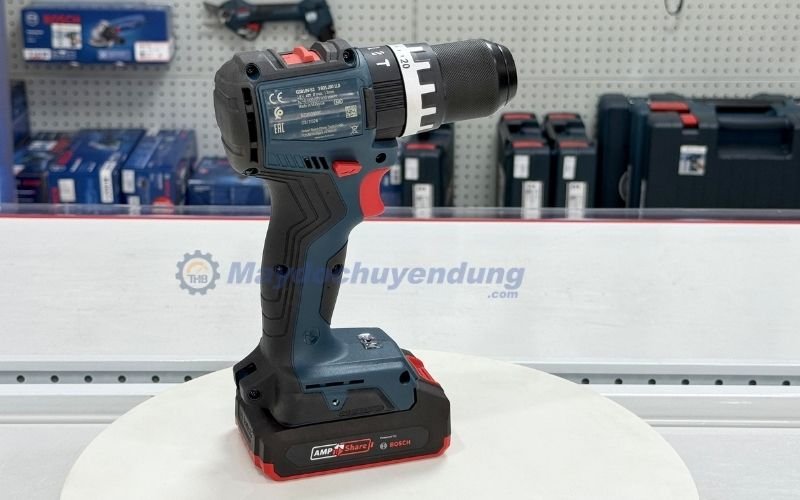 Máy khoan pin Bosch GSB 18V-52 (1 pin) thiết kế gọn nhẹ, tiện lợi khi sử dụng
