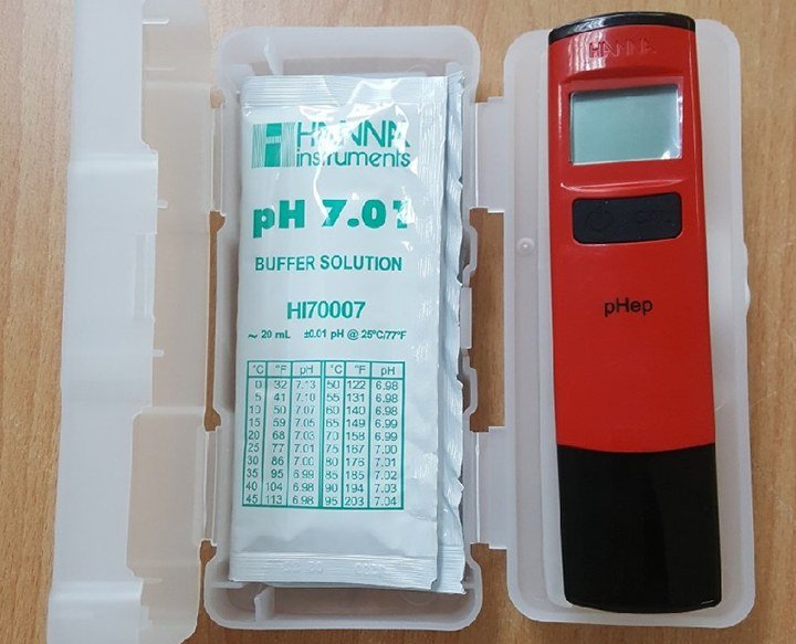 Bút đo pH/Nhiệt Độ Hanna HI98107 Bút đo pH/Nhiệt Độ Hanna HI98107