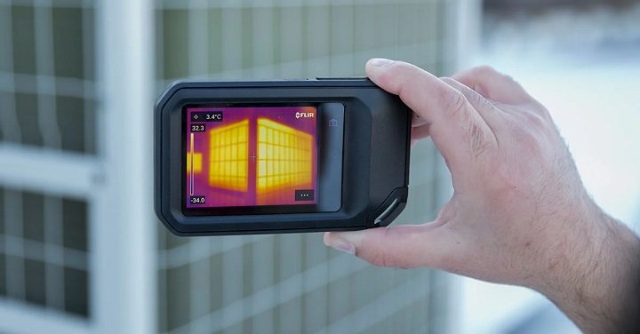 Camera đo nhiệt độ Flir C5 có cấu tạo cầm tay nhỏ gọn Camera đo nhiệt độ Flir C5 có cấu tạo cầm tay nhỏ gọn