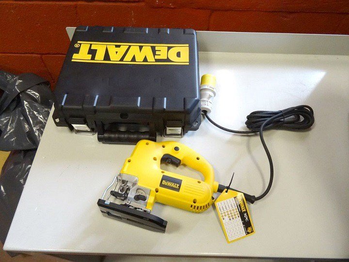 Khả năng làm việc linh hoạt của Dewalt DW341K Khả năng làm việc linh hoạt của Dewalt DW341K