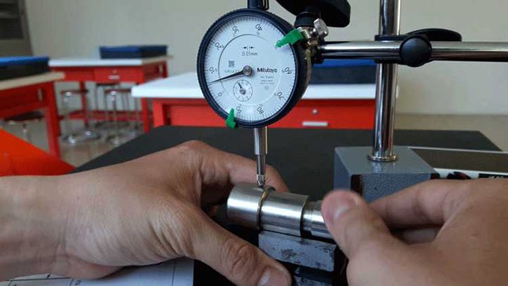Ứng dụng đồng hồ so kiểu cơ Mitutoyo 1040A trong thực tế Ứng dụng đồng hồ so kiểu cơ Mitutoyo 1040A trong thực tế