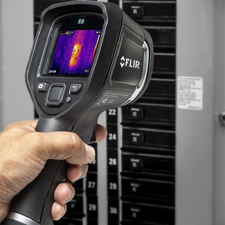 Flir E8-XT có cấu tạo cầm tay nhỏ gọn, dải nhiệt rộng Flir E8-XT có cấu tạo cầm tay nhỏ gọn, dải nhiệt rộng