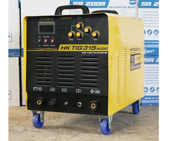 Máy có trang bị bánh xe rất tiện lợi khi di chuyển Máy có trang bị bánh xe rất tiện lợi khi di chuyển