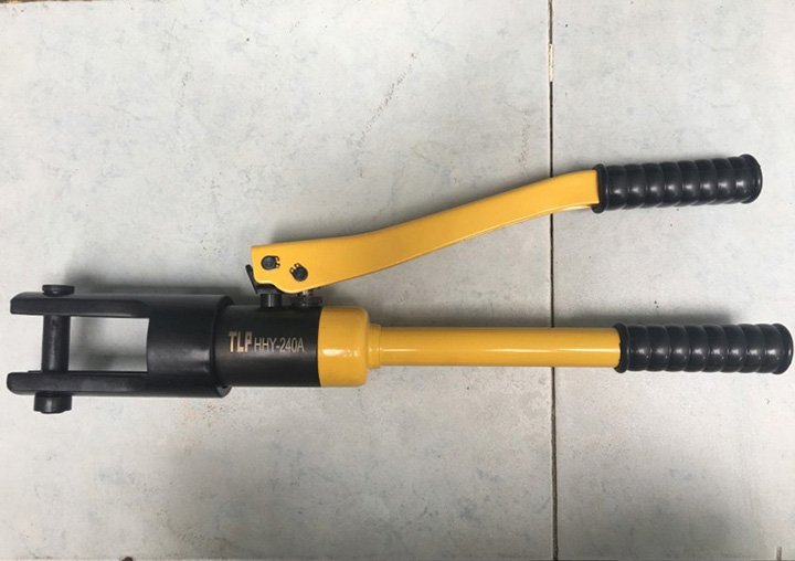 hình ảnh chụp gần kìm bấm cos thủy lực TLP HHY 240A hình ảnh chụp gần kìm bấm cos thủy lực TLP HHY 240A