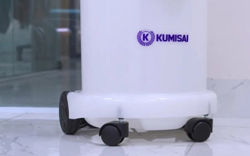 Máy hút bụi công nghiệp Kumisai KMS30S trang bị bánh xe di chuyển dễ dàng 