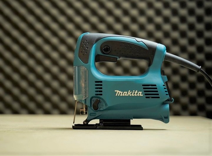 Máy cưa lọng Makita 4328