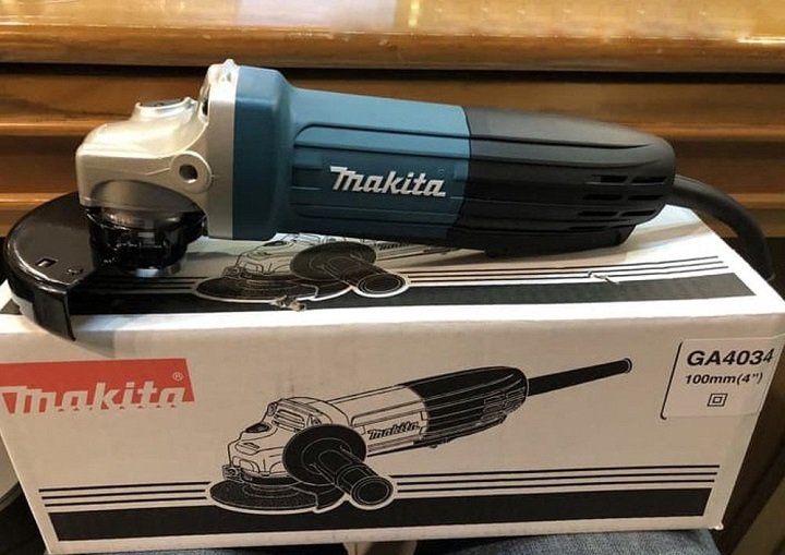 Hình ảnh thực tế của máy mài góc Makita GA4034
