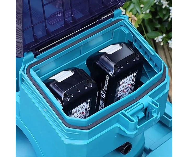 Máy xịt rửa áp lực dùng pin MakitaDHW080PT2 sử dụng động thời 2 pin Lion Máy xịt rửa áp lực dùng pin MakitaDHW080PT2 sử dụng động thời 2 pin Lion