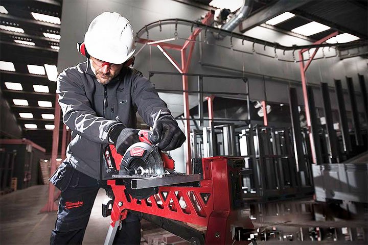 Milwaukee M18 FMCS-0X dòng máy cắt chuyên nghiệp độ bền cao Milwaukee M18 FMCS-0X dòng máy cắt chuyên nghiệp độ bền cao