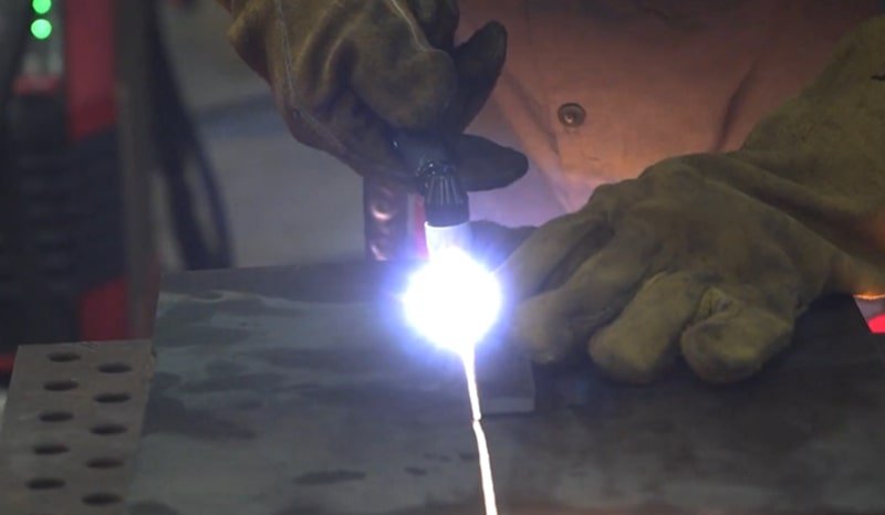 Máy cắt đẹp, đường cắt gọn tối đa 6mm Máy cắt đẹp, đường cắt gọn tối đa 6mm