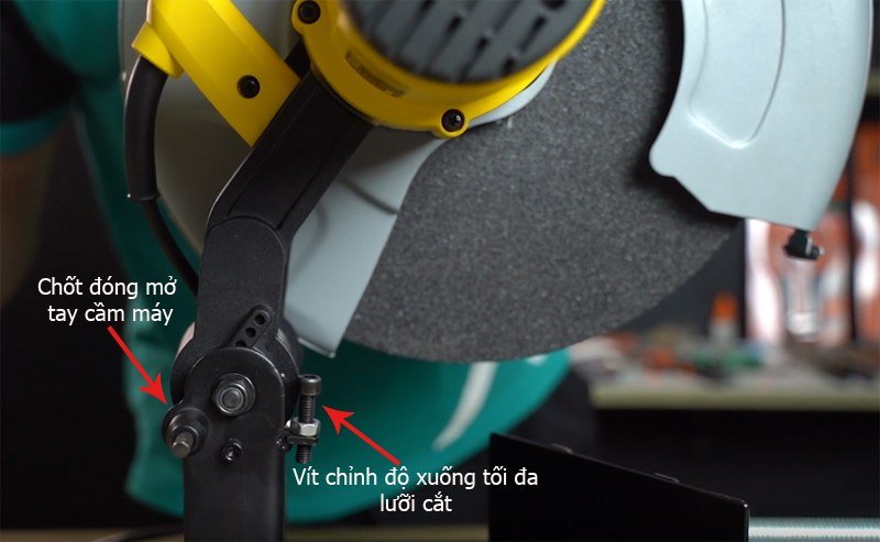Tay cầm máy cắt sắt bàn Stanley SSC22V Tay cầm máy cắt sắt bàn Stanley SSC22V