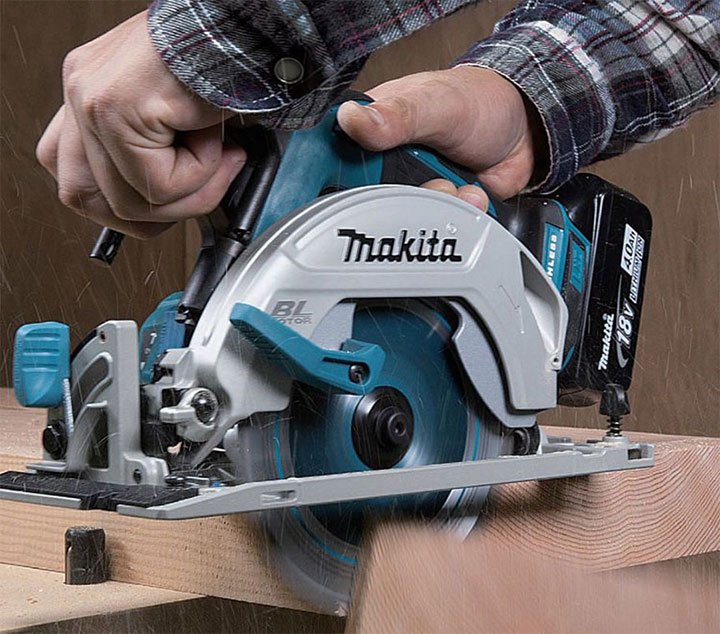 Hình ảnh máy cưa đĩa dùng pin Makita DHS680 Hình ảnh máy cưa đĩa dùng pin Makita DHS680