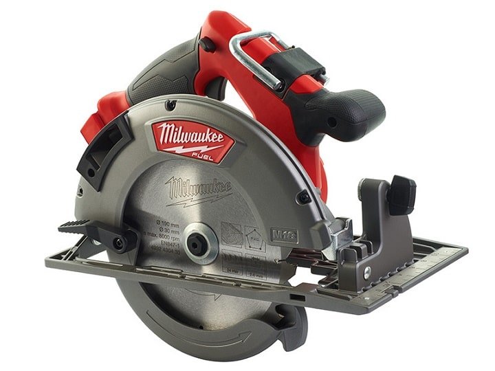 Máy cưa đĩa Milwaukee M18 CCS66-0 hoạt động bằng pin 18V