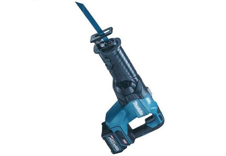 Máy cưa kiếm hoạt động mạnh mẽ cho đường cắt đẹp Máy cưa kiếm hoạt động mạnh mẽ cho đường cắt đẹp