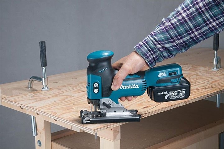 Hình ảnh máy cưa lọng dùng pin Makita DJV181Z Hình ảnh máy cưa lọng dùng pin Makita DJV181Z