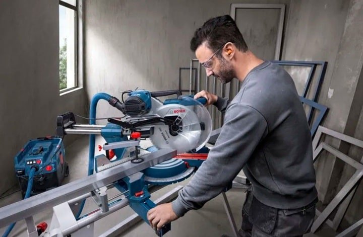 Bosch GCM 340-305 D cưa nhanh, hiệu suất cao Bosch GCM 340-305 D cưa nhanh, hiệu suất cao
