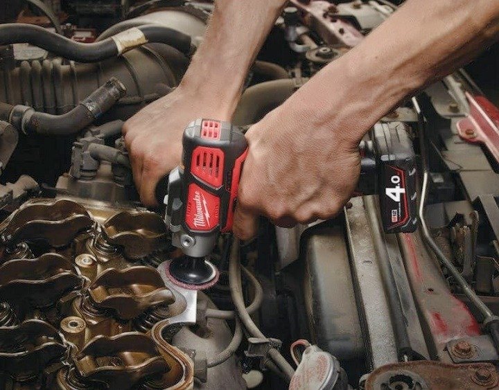 Máy hoạt động với mới điện áp mạnh mẽ đạt 12V Máy hoạt động với mới điện áp mạnh mẽ đạt 12V
