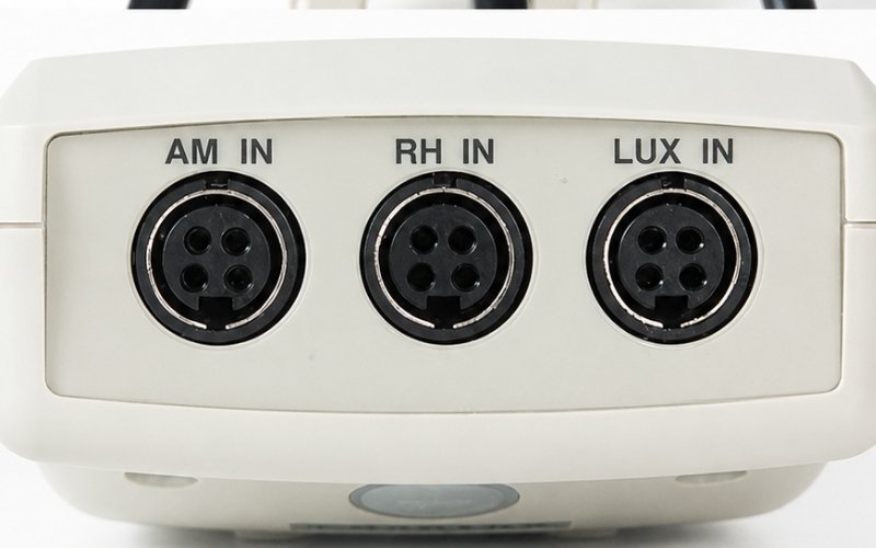 Đầu kết nối của máy đo đa chỉ tiêu môi trường Lutron EMC-9400SD