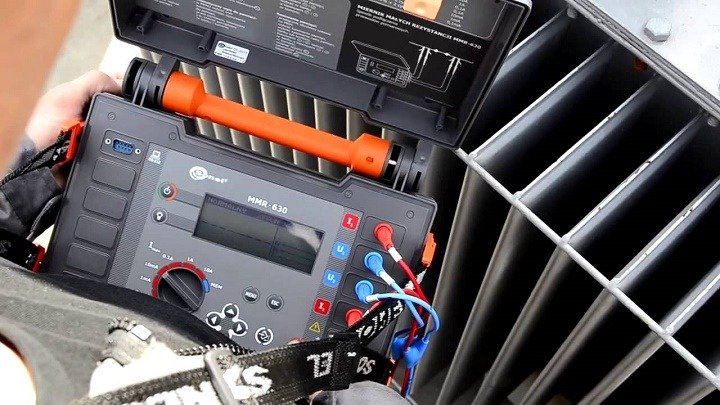 Máy có nhiều ứng dụng khác nhau trong lắp đặt, kết nối, sửa chữa hệ thống điện Máy có nhiều ứng dụng khác nhau trong lắp đặt, kết nối, sửa chữa hệ thống điện
