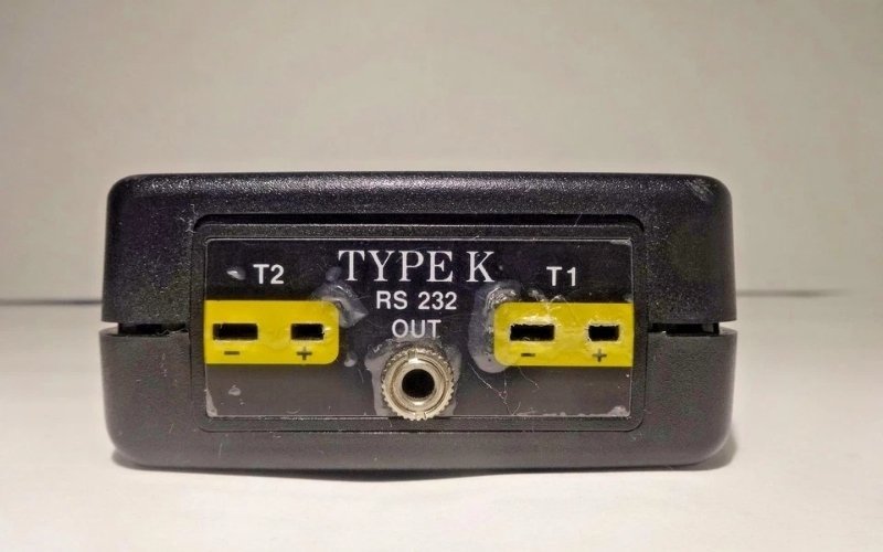 Đầu kết nối của máy đo nhiệt độ tiếp xúc kép Lutron TM-906A