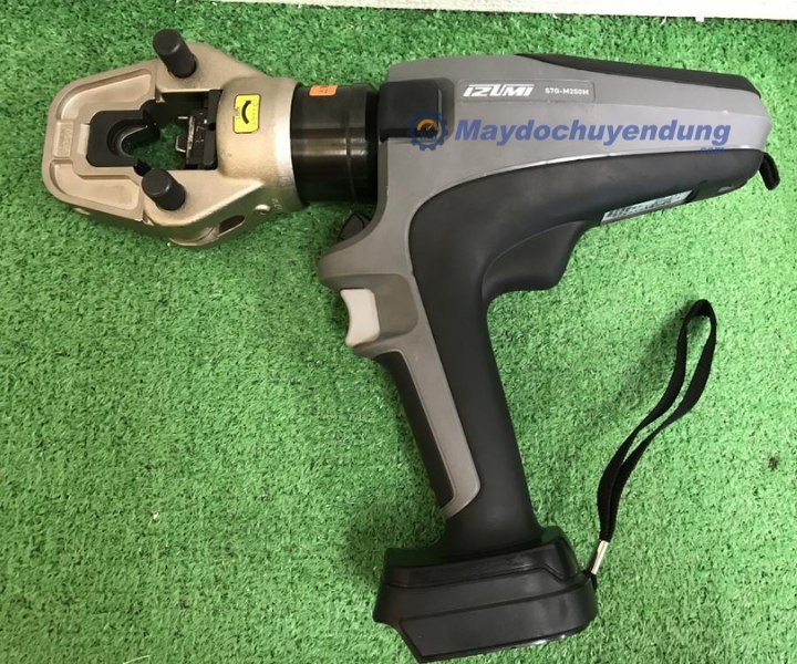 IZUMI S7G-M250M thiết kế nhỏ gọn, kết cấu chắc chắn