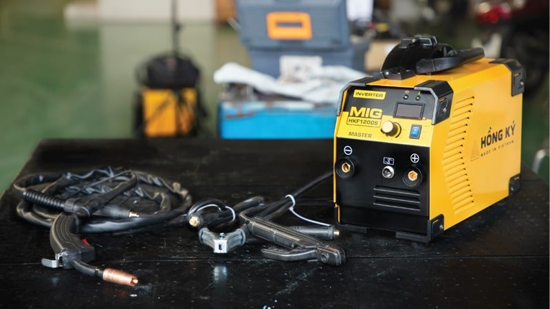 Máy hàn MIG Hồng Ký HKF1200S hàn tốt với hai chức năng hàn mig và hàn que