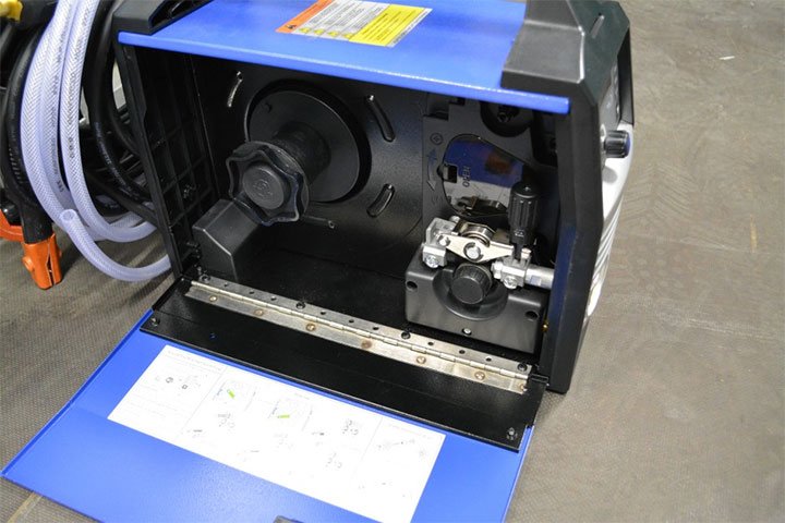 Vị trí lắp cuộn dây hàn Mig của Riland MIG 180PGDM Vị trí lắp cuộn dây hàn Mig của Riland MIG 180PGDM