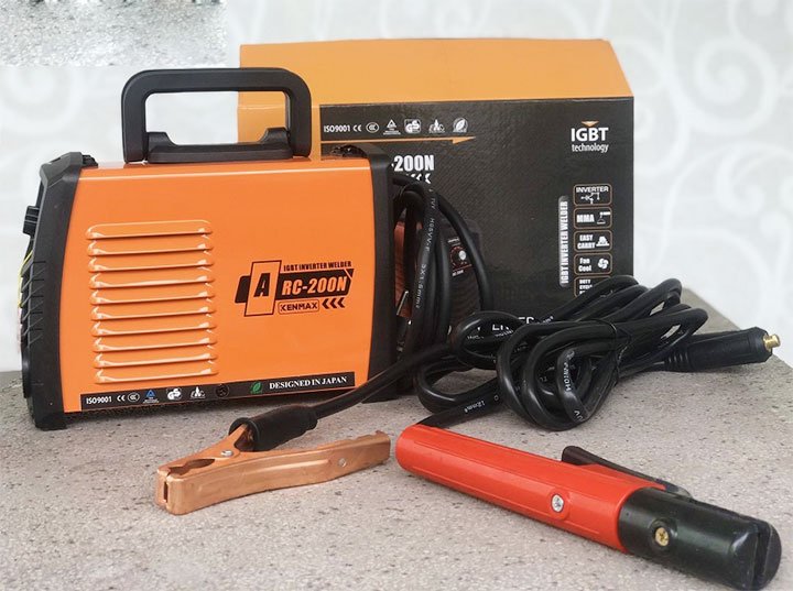 Kenmax ARC 200N thuộc máy hàn 220V đã được trang bị đầy đủ phụ kiện Kenmax ARC 200N thuộc máy hàn 220V đã được trang bị đầy đủ phụ kiện