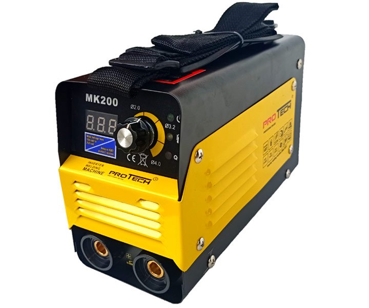 Thân máy Protech MK200 khá đẹp và chắc chắn Thân máy Protech MK200 khá đẹp và chắc chắn