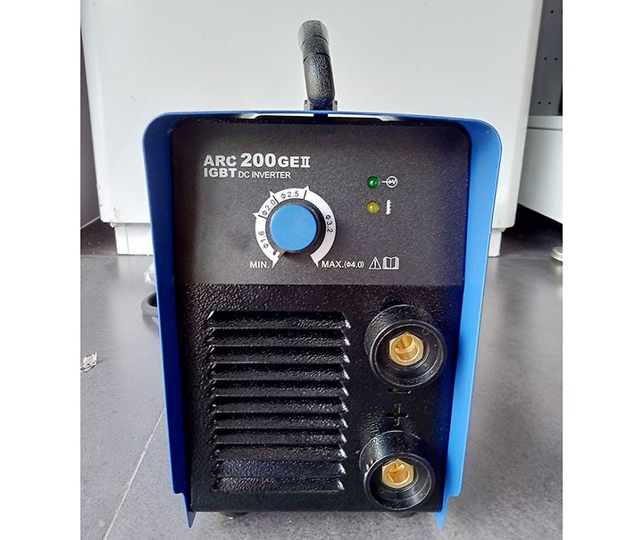 Hình ảnh thực tế của máy hàn mini Riland ARC 200GE II Hình ảnh thực tế của máy hàn mini Riland ARC 200GE II