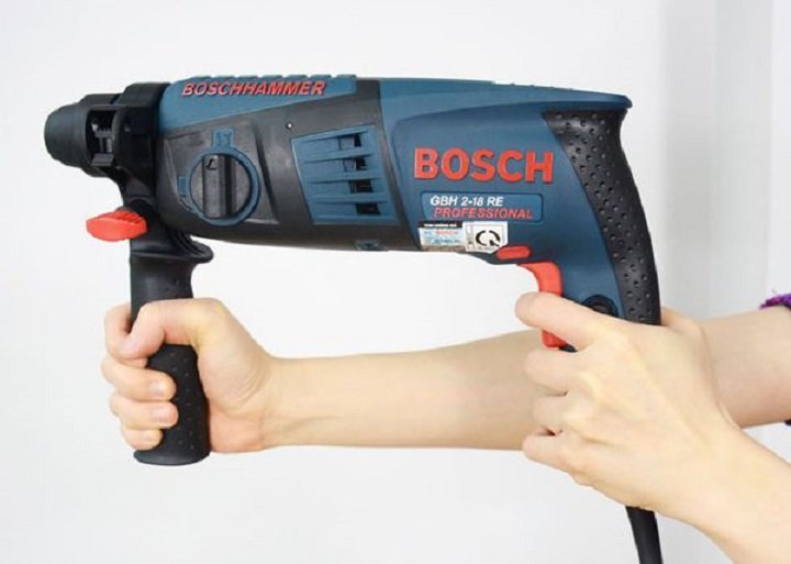 Sử dụng máy khoan búa Bosch GBH 2-20 RE cách trình tự Sử dụng máy khoan búa Bosch GBH 2-20 RE cách trình tự