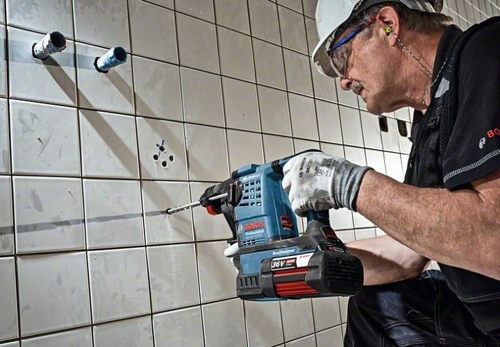 Sử dụng máy khoan bê tông theo trình tự các bước