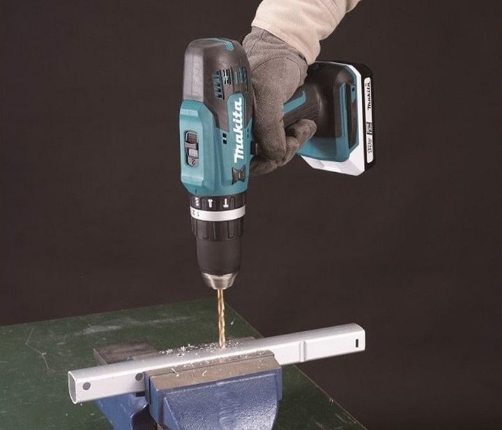 Máy khoan Makita HP488DWE (18V) làm việc mạnh mẽ, đa chức năng